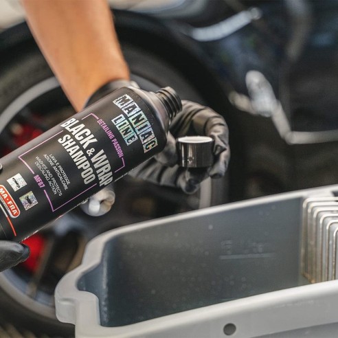 Black & Wrap Shampoo Maniac Line by Ma Fra 500ml